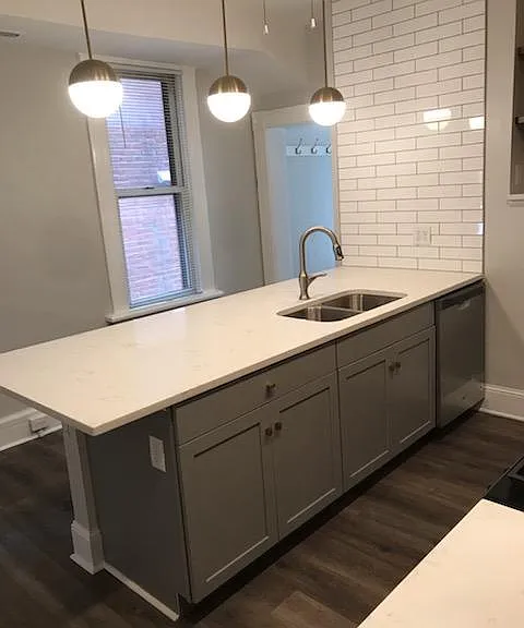 834 Kerr St — Photo 2