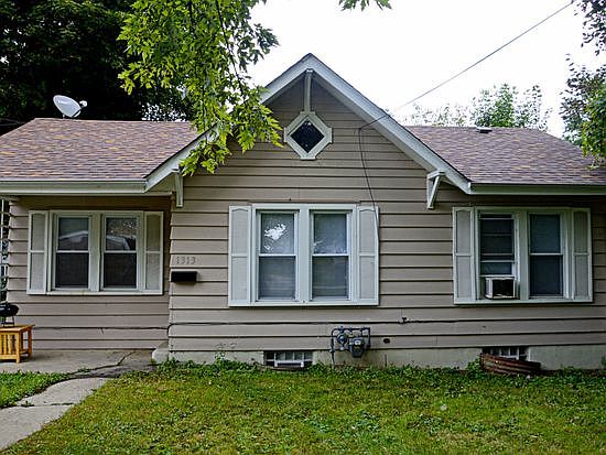 2 Bedroom on quiet street