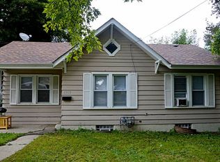 1313 Terrace Ave, Waukegan, IL 60085