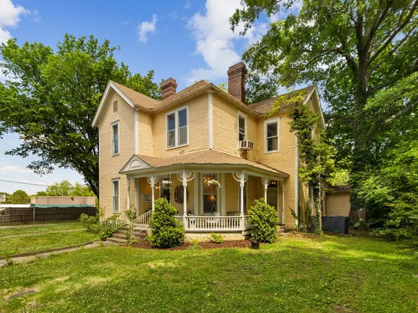 617 Mulberry Ave, Fayetteville, TN 37334