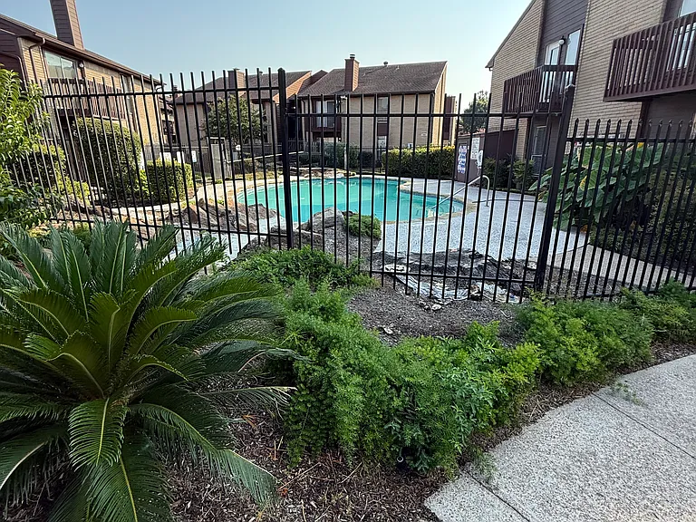 12905 Woodforest Blvd #301 — Photo 16