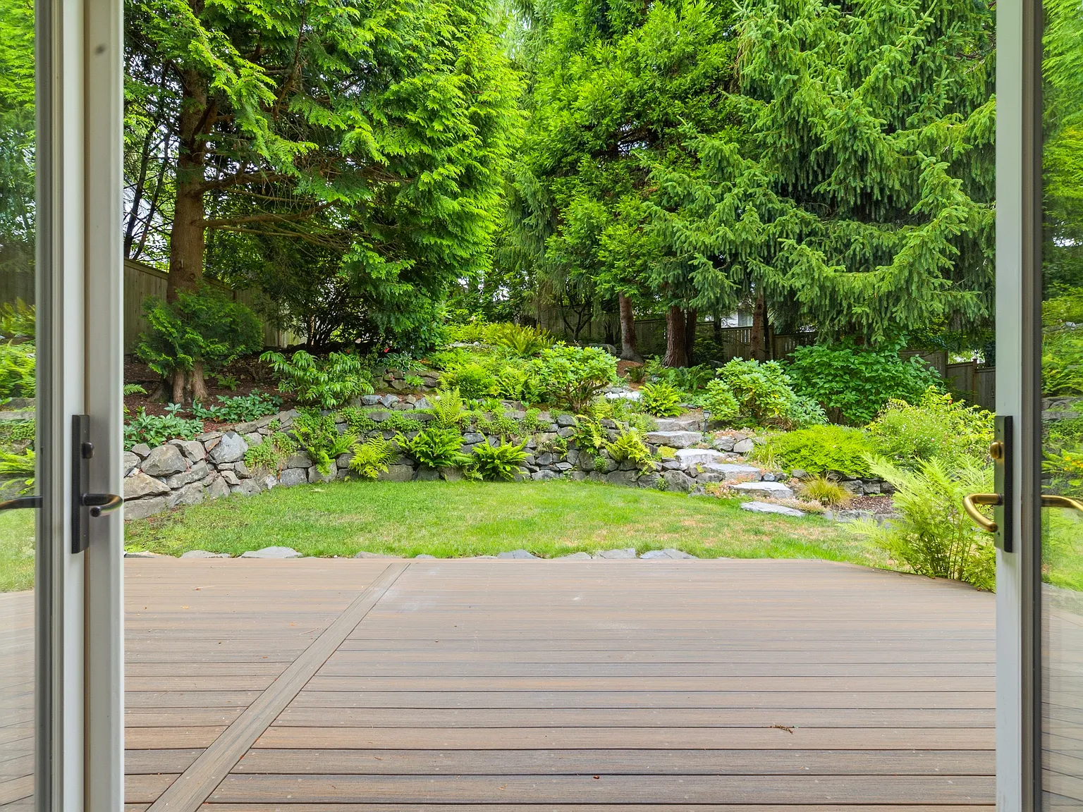4 bed, 3510 sqft, $6,600 — Photo 3