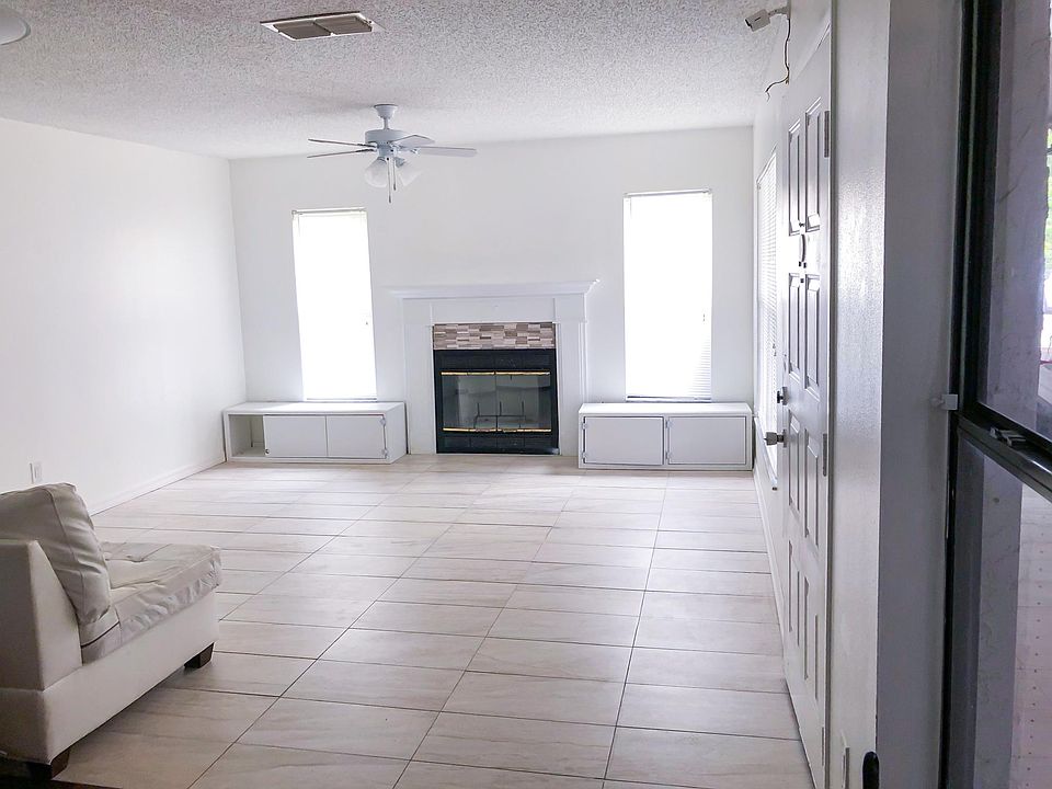 1st image of 1802 Northlake Dr #7