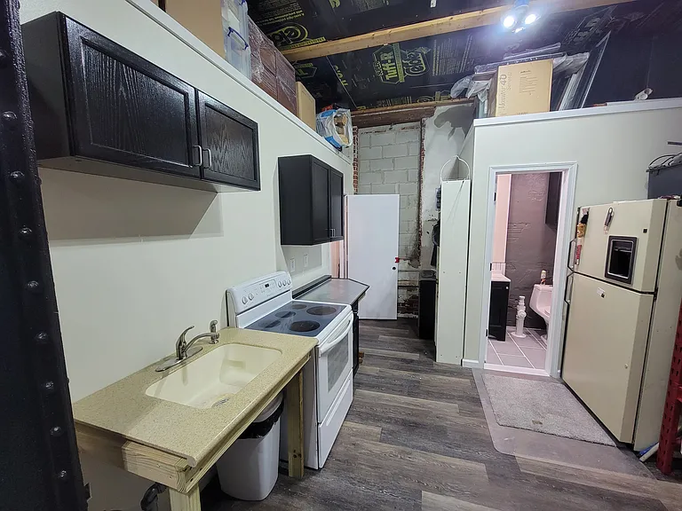 217 Pearl St #2 — Photo 46