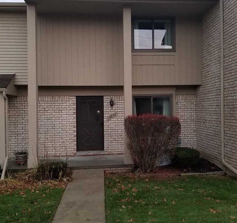 1st image of 13832 Barcroft Way