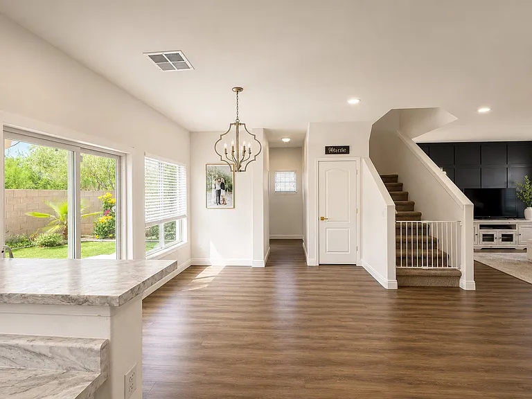 2647 E Riviera Dr — Photo 3