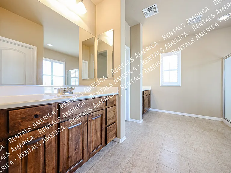 3575 S Jasmine Dr — Photo 37