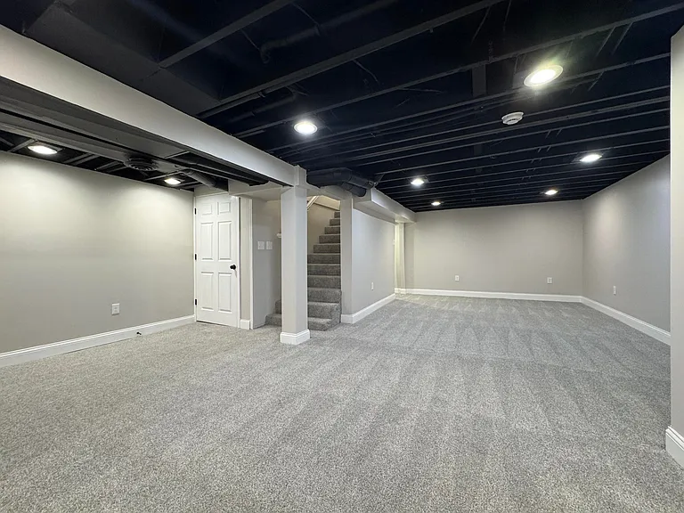 405 Cedar St NW — Photo 20