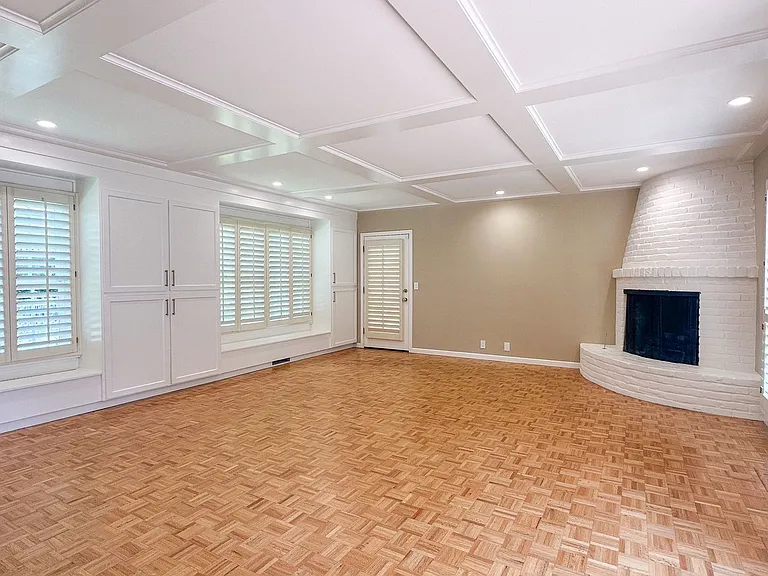 14402 Donna Ln — Photo 12