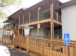 388 Notch Ln, Branson West, MO 65737