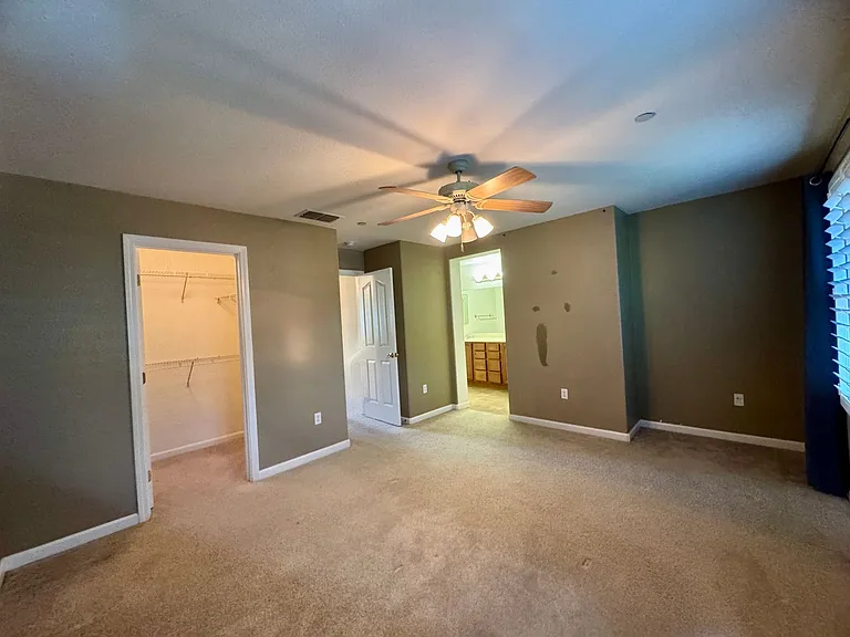 304 Esplanade Cir — Photo 33