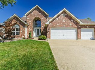 103 Barrington Lake Dr, O'Fallon, MO 63368