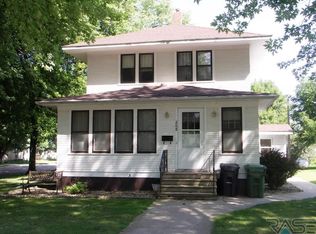 208 W 3rd Ave, Ellsworth, MN 56129