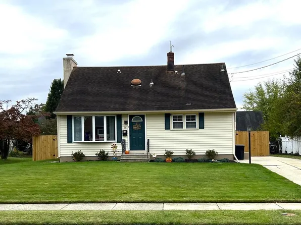 9 Charles Pl, Pennsville, NJ 08070