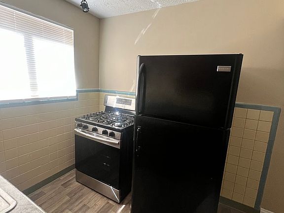 5th image of 5018 Lillian Dr APT 3