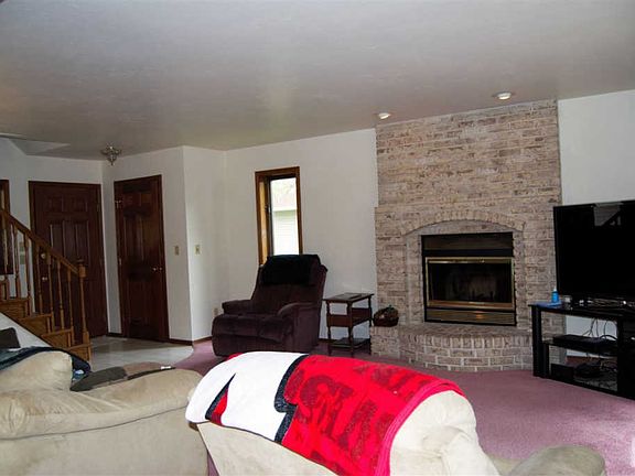 2nd image of 857 Alpine Dr