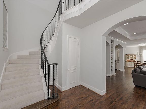 4th image of 3307 Northwood Dr
