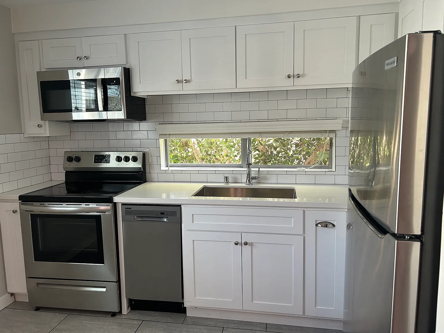 2 bed, 1.5 bath, 720 sqft, $3,695 — Photo 3