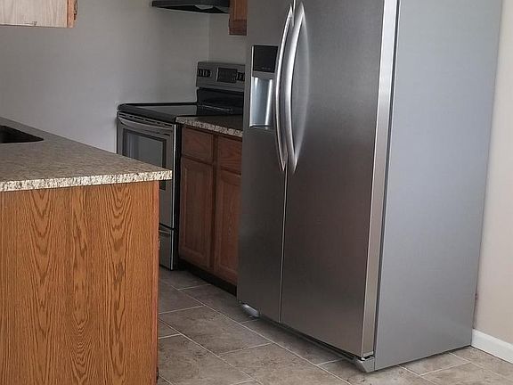 5th image of 15806 Orchard Ln