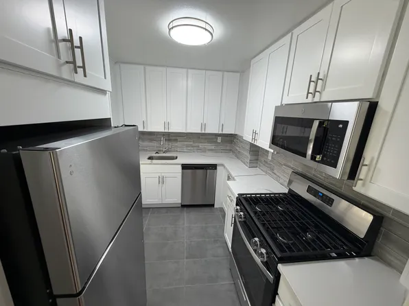 (undisclosed Address), Fresh Meadows, NY 11365