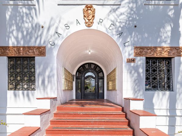 1354 N Harper Ave APT 105