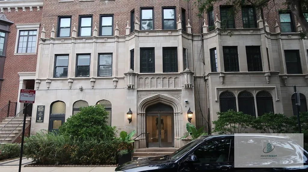 3 bed, 3.0 bath, 2300 sqft, $4,800 — Photo 1