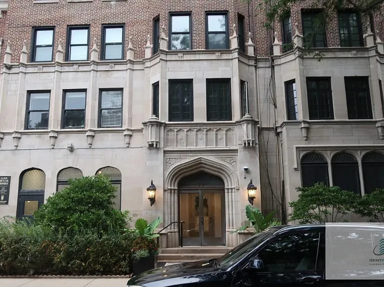 534 W Stratford Pl #13E — Photo 1