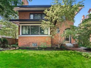 4538 N Malden St, Chicago, IL 60640