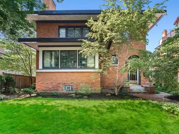 4538 N Malden St, Chicago, IL 60640