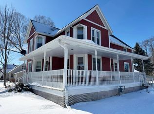 303 S Columbus St, Randolph, WI 53956