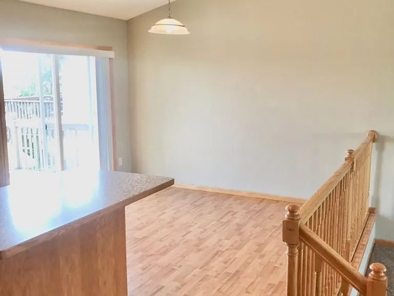 804 Harrison Dr — Photo 4