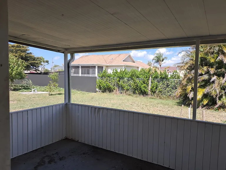 4914 Bywood St — Photo 13