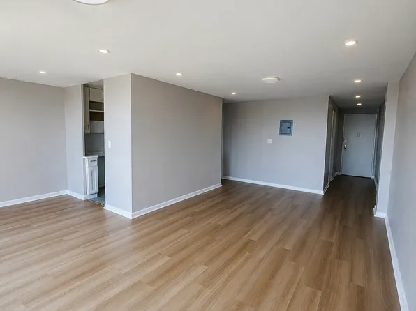 10 Huron Ave, Jersey City, NJ