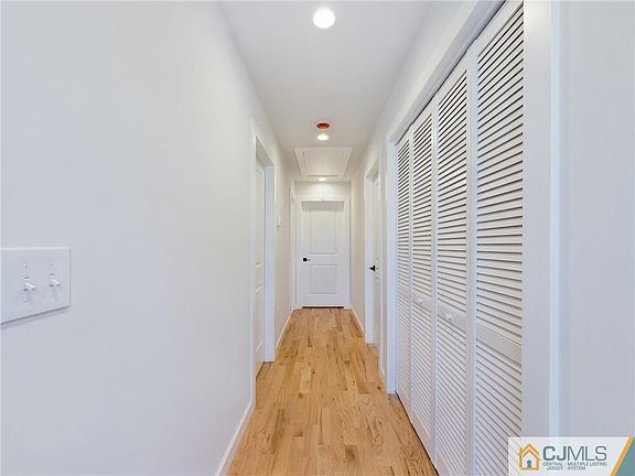 5th image of 23 Elmwood Ter
