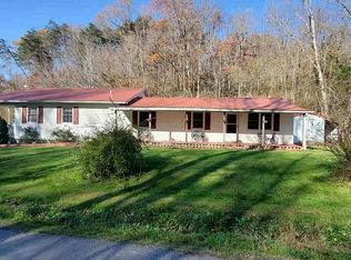 6403 Millstone Rd, Apple Grove, WV 25502