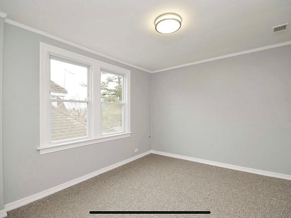 5th image of 5845 W Wilson Ave #1