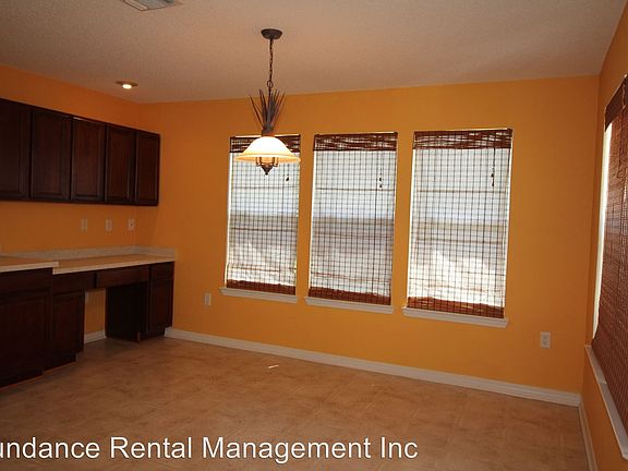 4th image of 8285 Telford Ct