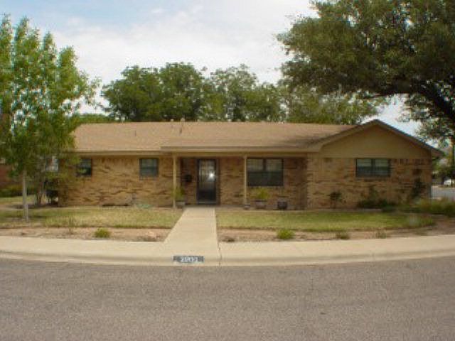 1st image of 3900 Dumont Dr
