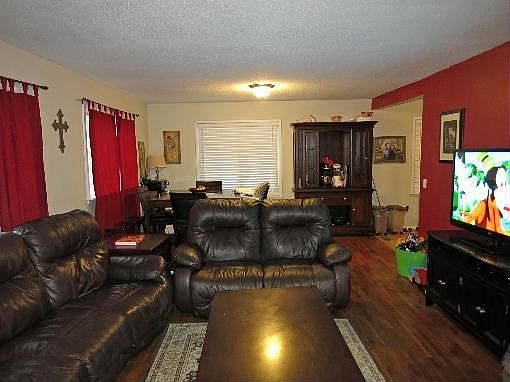5th image of 1103 S 15th St