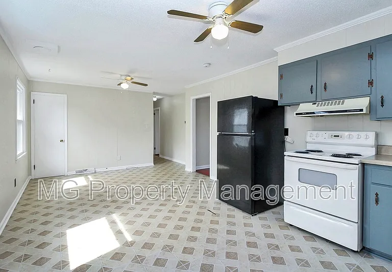 243 Eden Cir — Photo 11