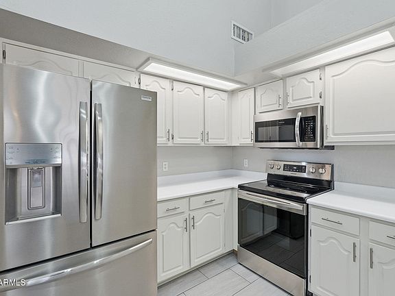 5th image of 5244 E HANNIBAL Street