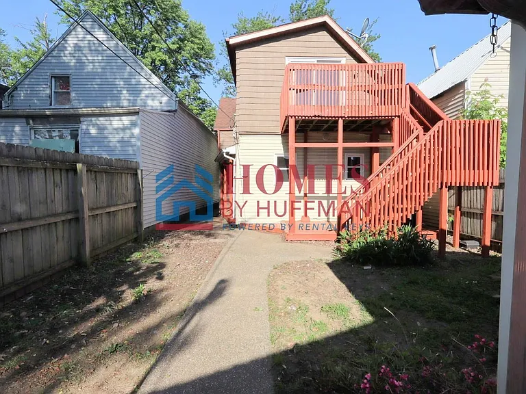 1219 Harriet St — Photo 18