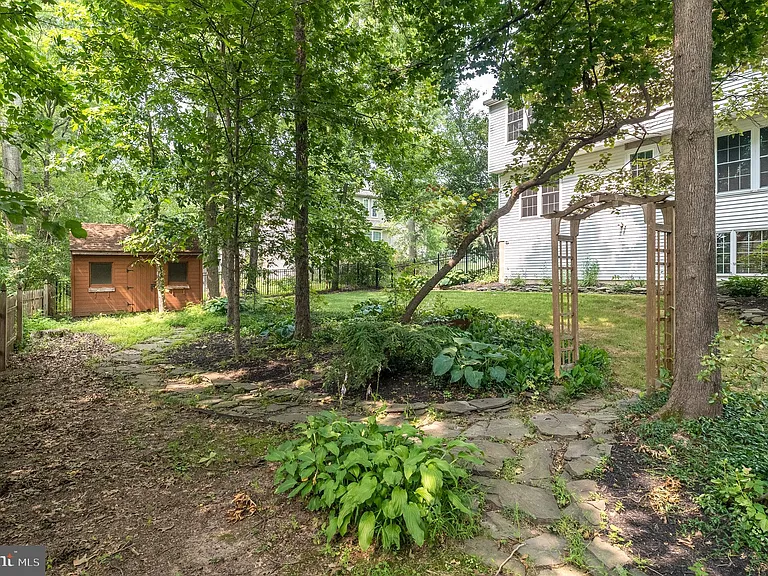 100 Live Oak Dr — Photo 64