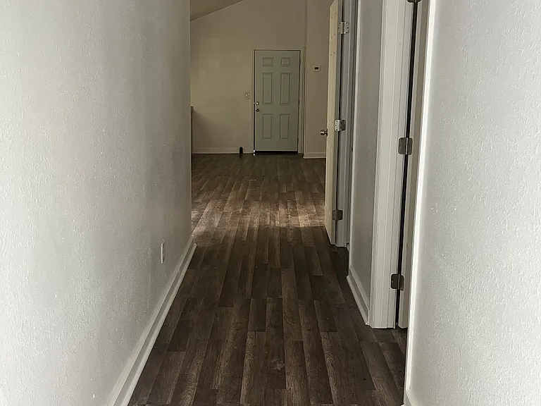 6342 Rosa Ave — Photo 2