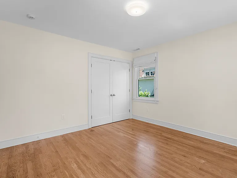 26 Vanderburgh Ave — Photo 24