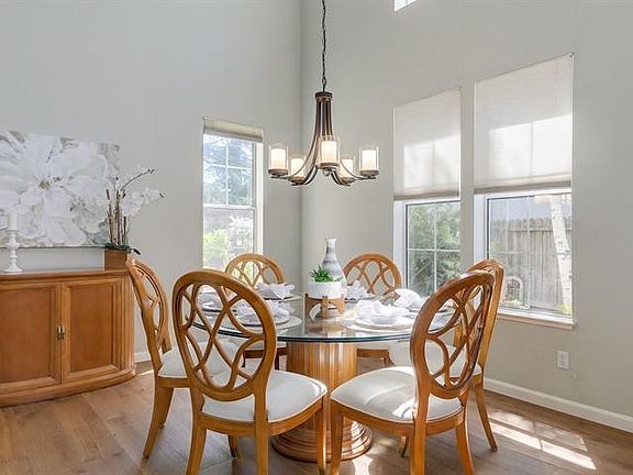 5th image of 5747 Chambertin Dr