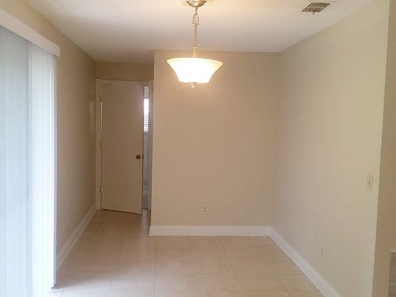 4th image of 14056 Newcomb Ave