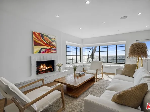 31500 Victoria Point Rd, Malibu, CA 90265