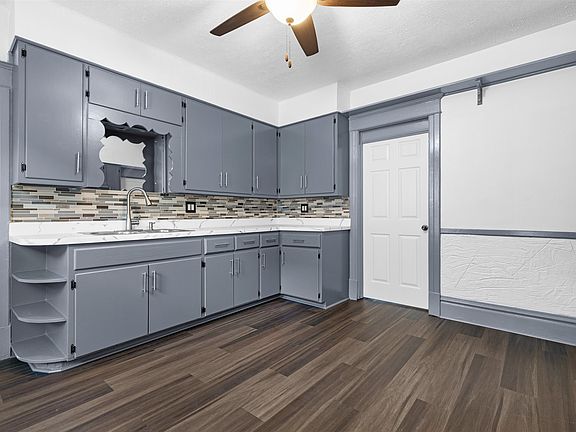 5th image of 317 S Gardiner Ave