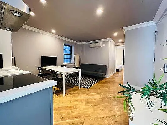 Rented by Doorway NYC, LLC | media 3